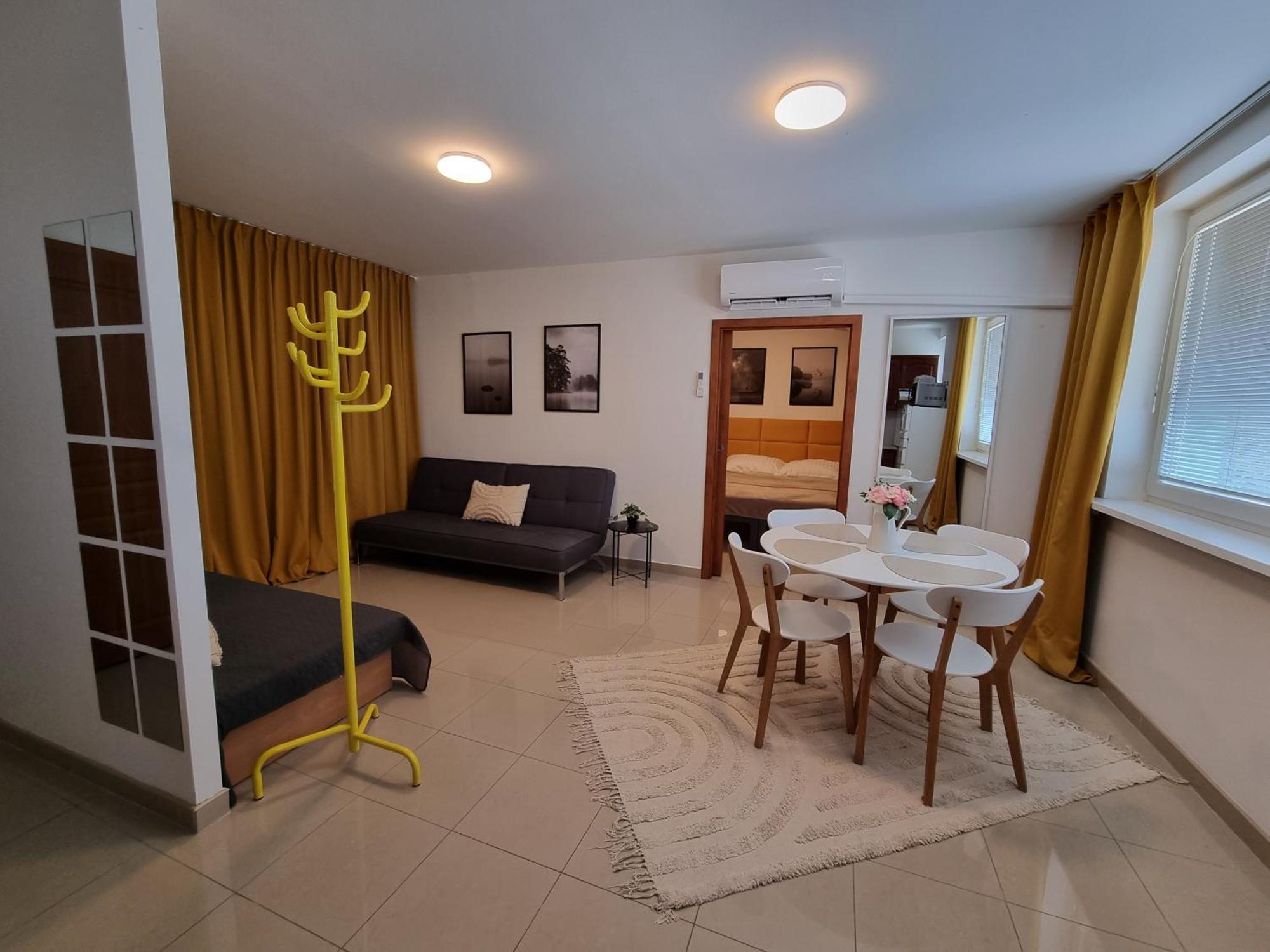 Nové Zámky Turecka 49 Apt 2 מראה חיצוני תמונה